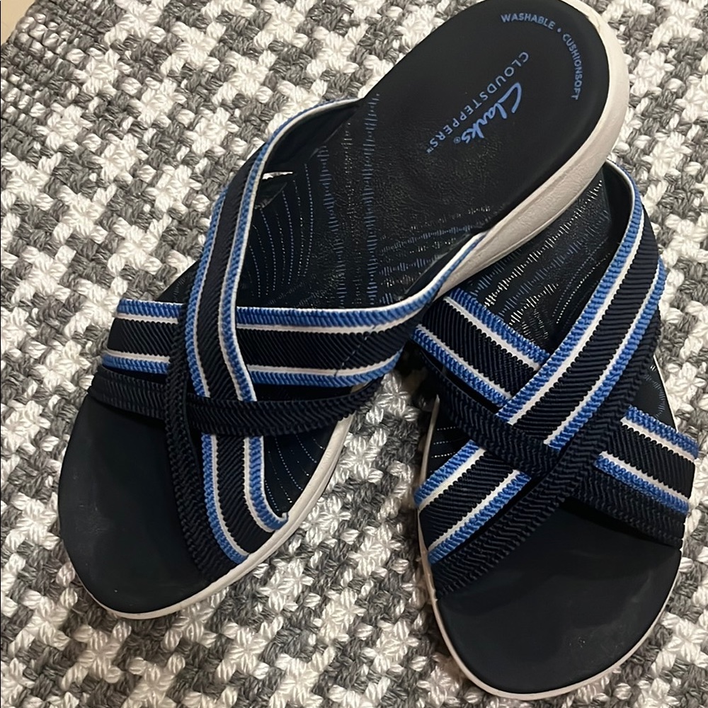 Cloudsteppers sandals 9